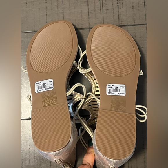 NWT Addition-Elle 9WW gold metallic gladiator sandals - Picture 9 of 12